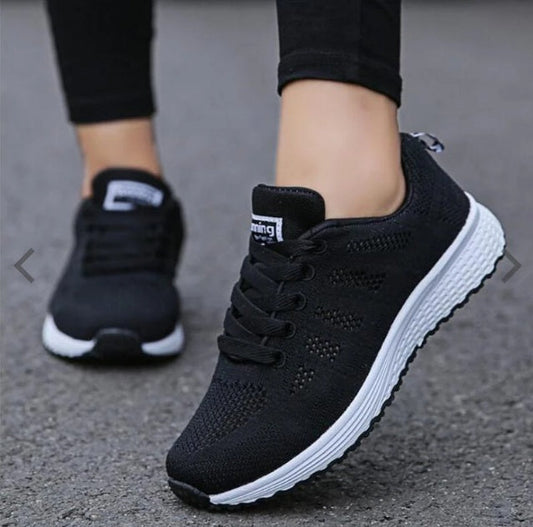 Lightweight Running Sneakers — Breathable Mesh, Walking & Gym, EU 35-44